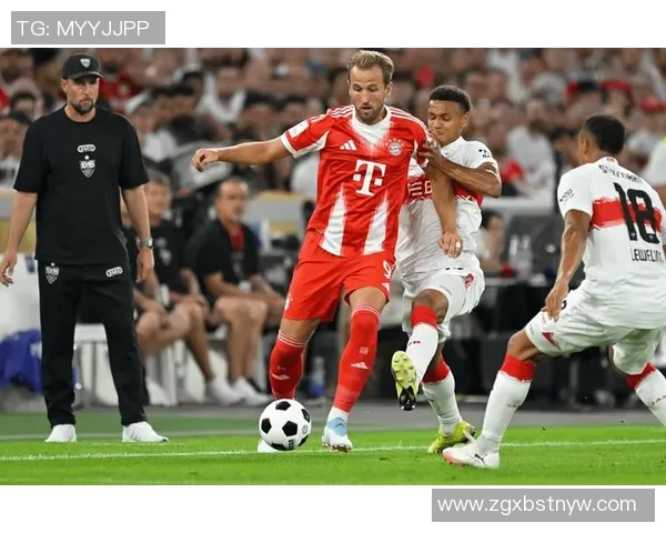 2017年拜仁慕尼黑对阵科隆的精彩对决回顾与分析