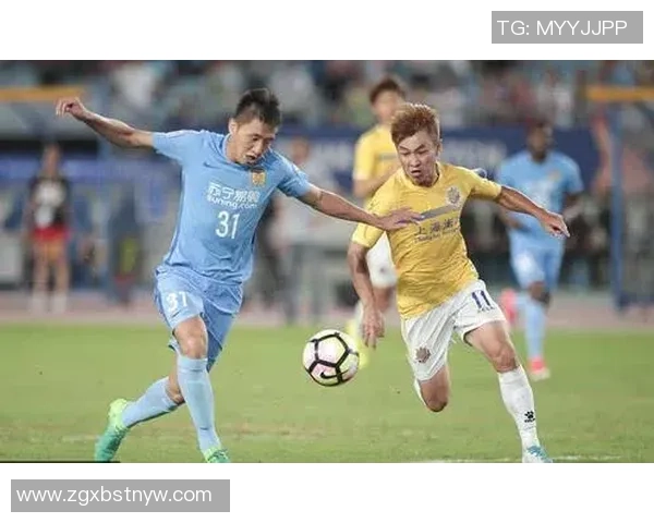 上港与申鑫2017年精彩对决回顾及赛季表现分析