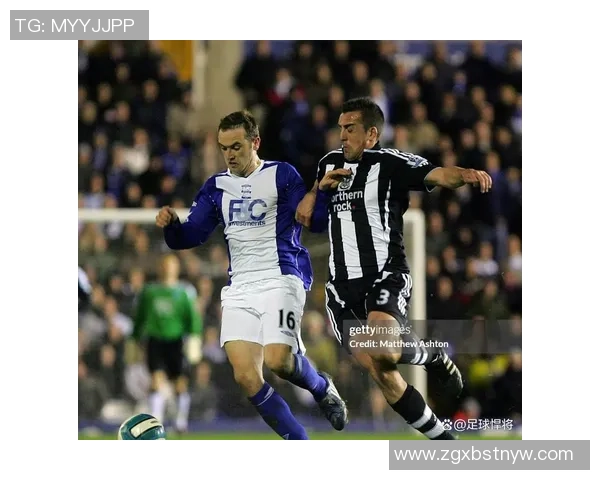 伯明翰与伯顿在足总杯的激烈对决展现足球魅力与团队精神