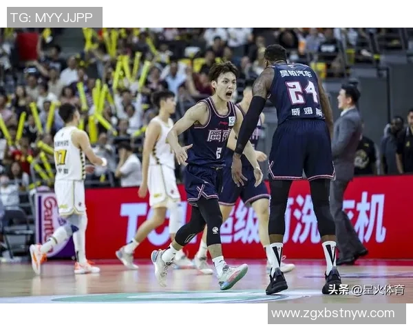 火箭队与骑士队激战正酣广东体育为您带来精彩赛事直播与分析