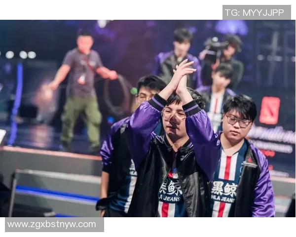 DOTA2战术解析：FPX战队如何构建高效节奏体系与团队协作