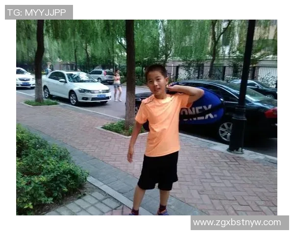 杨强专访:从青涩少年到羽毛球顶尖选手的奋斗与成长之路 杨强专访:从青涩少年到羽毛球顶尖选手的奋斗与成长之路
